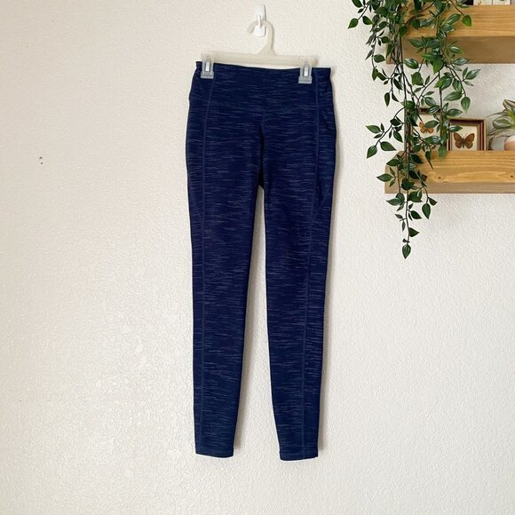 🦋 ATHLETA Striated Revelation Tight Blue Striped Leggings Size XS - Picture 2 of 7